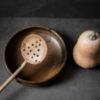 Image de Set d'ustensiles de cuisine en noyer et cuir Goa