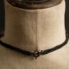 Image de Collier tribal torque médaillon gravé en ébène Ravok