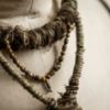 Image de Collier tribal talisman en noyer Thorn
