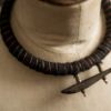 Image de Collier tribal torque pendentif en noyer Tiziri