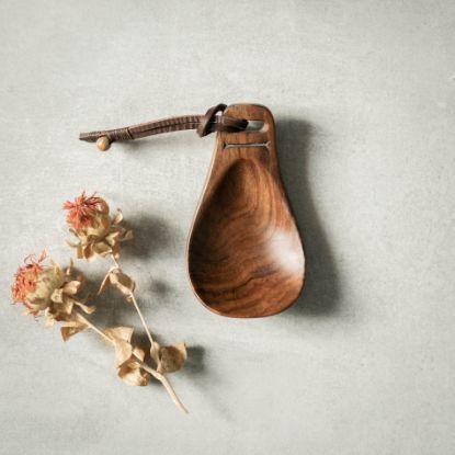 Image de Cuillère à épices en noyer Yalimba