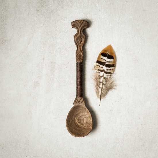 Image de Cuillère en noyer Ornements I