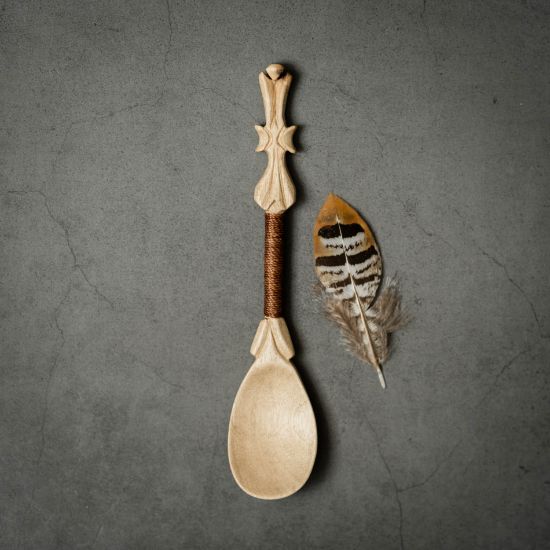 Image de Cuillère en noyer Ornements VII