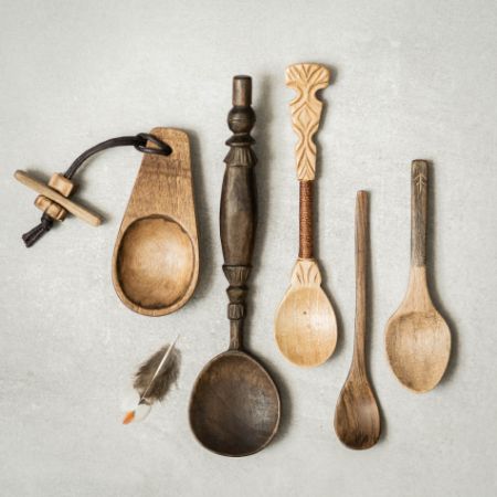 Image de la catégorie Cuillères en bois et ustensiles
