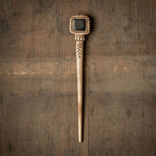 Image de Pic à cheveux en noyer et ébène